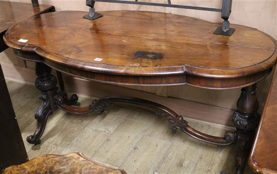 A Victorian walnut centre table W.145cm (a.f.)